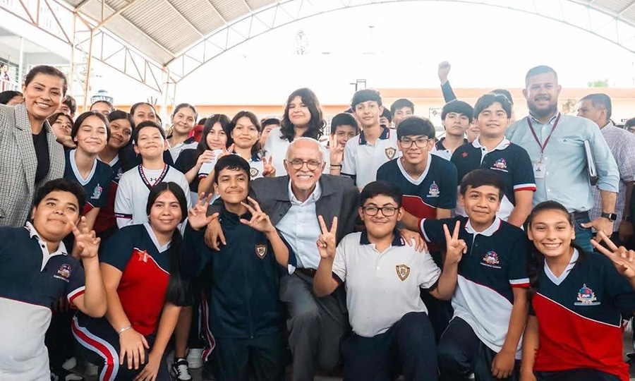 Inician trabajos de demolición en la Secundaria Esteban Baca Calderón