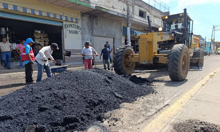 Atiende Ayuntamiento de Villa Hidalgo daños en la Avenida Ejido tras fuertes lluvias