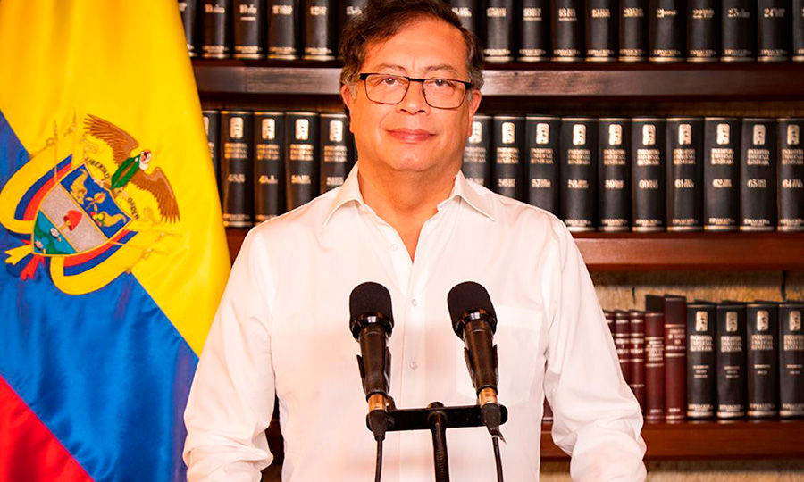 Presidente de Colombia ordena suspensión de intercambio de información de inteligencia con EU