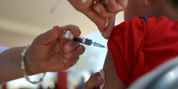 Arrinconaremos el sarampi&oacute;n con vacunas y control: IMSS-Bienestar