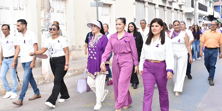 Tecuala conmemora el D&iacute;a Internacional de la Mujer con marcha pac&iacute;fica por la igualdad