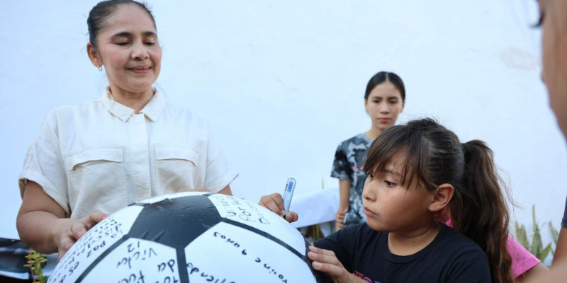 Promueven la paz y los valores en la casa de la cultura en Tecuala