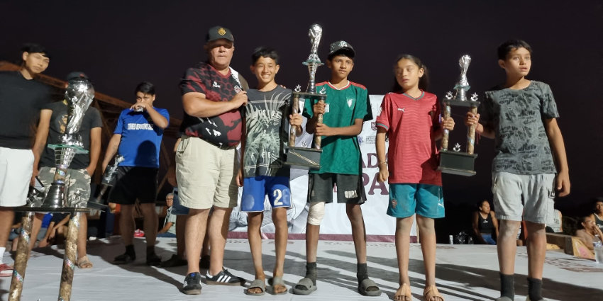 Premiaci&oacute;n del Torneo de F&uacute;tbol Playero en Acaponeta