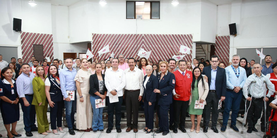 Participa Congreso en la colecta anual de la Cruz Roja