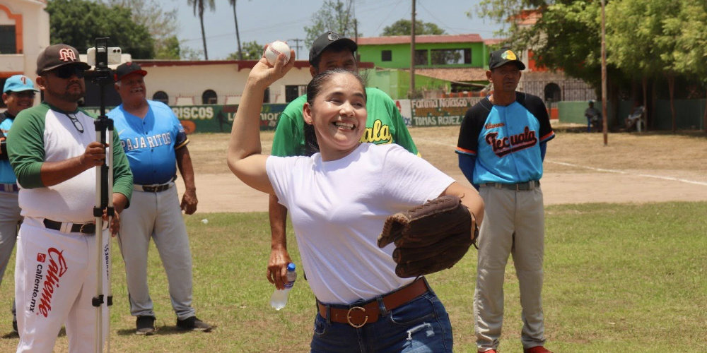 Tecuala fortalece la convivencia deportiva con encuentro amistoso de b&eacute;isbol en Pajaritos