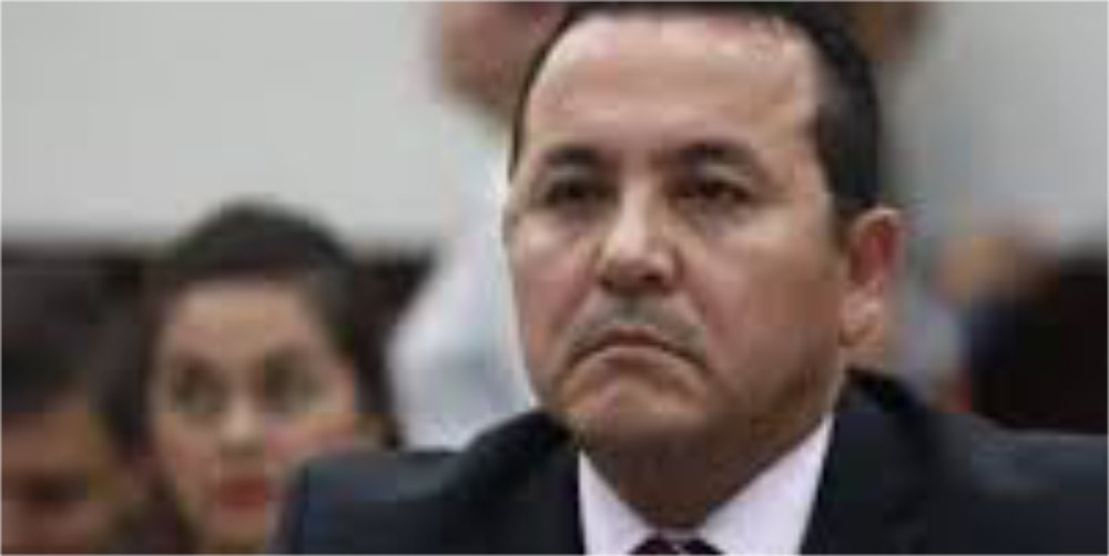 Vicefiscal D&aacute;maso Castro comparece ante la FGR en Sinaloa, para atender citatorio