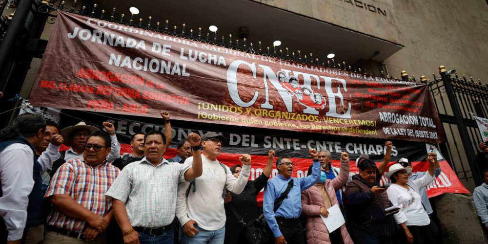 Concluye sin acuerdos mesa de di&aacute;logo entre CNTE y Segob