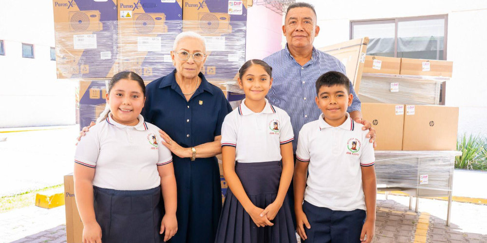 Beatriz Estrada fortalece el equipamiento escolar con entrega de apoyos a planteles educativos