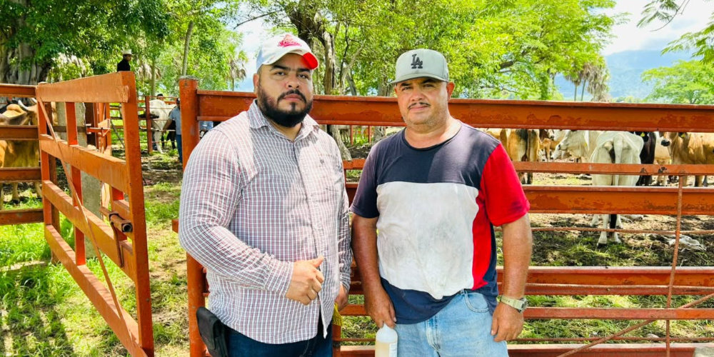 Acciones coordinadas para la protecci&oacute;n del sector ganadero en Acaponeta