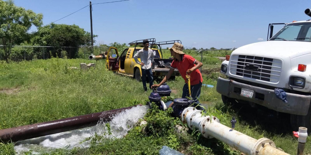 Se restablece el servicio de agua potable en la margen derecha del municipio de Tecuala