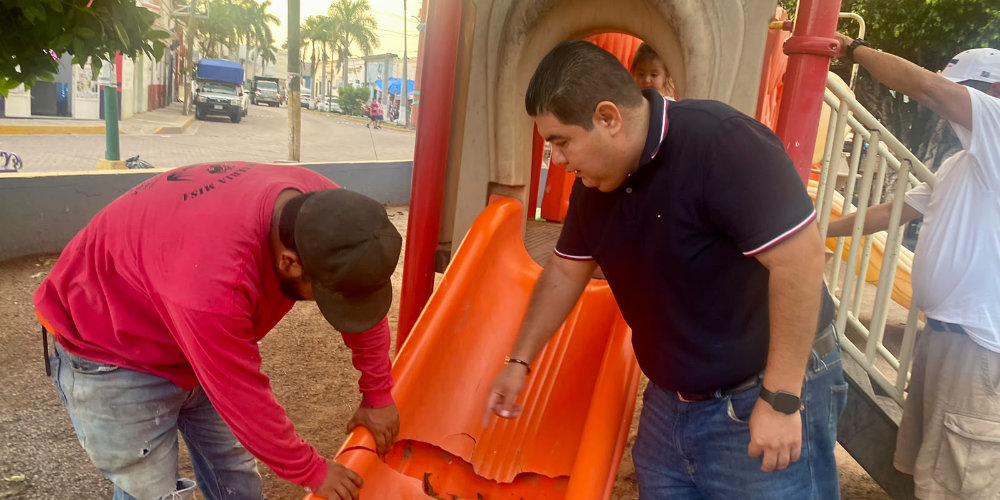 Luis Miguel Medina rehabilita juegos del Jard&iacute;n Ju&aacute;rez y reafirma su inter&eacute;s por la alcald&iacute;a de Santiago Ixcuintla