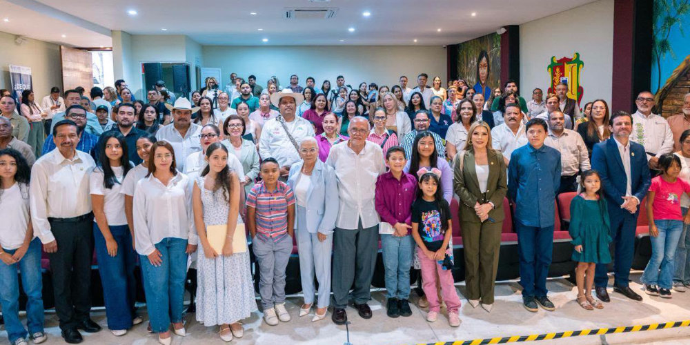 Navarro y Beatriz Estrada reafirman su compromiso con la protecci&oacute;n de la ni&ntilde;ez