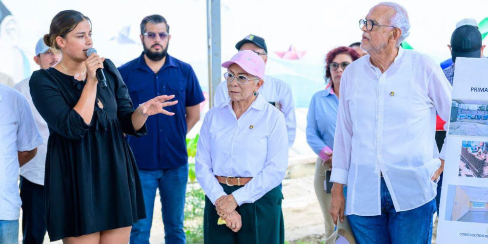 Gobernador y Beatriz Estrada ampl&iacute;an obras y compromisos para Los Ayala