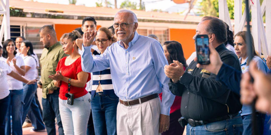 Navarro Quintero y Beatriz Estrada impulsan mejoras en la primaria Don Miguel Hidalgo de Tepic