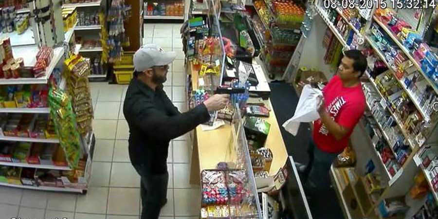 &iexcl;Ni a unos metros de la Presidencia Municipal se salvan de los ladrones! Roban tienda Milano