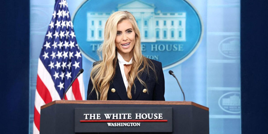 Denuncian a la nueva portavoz de Trump, Katie Zacharia, por presuntamente ejercer sin licencia